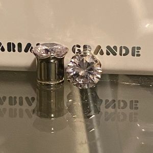 Steel, plugs with diamond setting